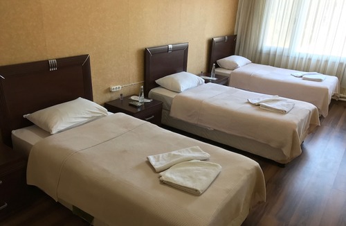 Karaoz Hotel | Kisikpet Hotel