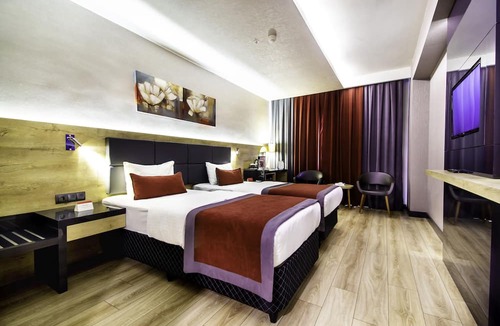 Sekerpinar Hotel | Ramada Encore by Wyndham Gebze
