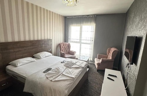 Buyukcekmece House | Carmen Suite