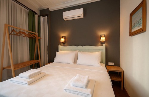 Ayvalik City Center House | Defne Pansiyon Ayvalık