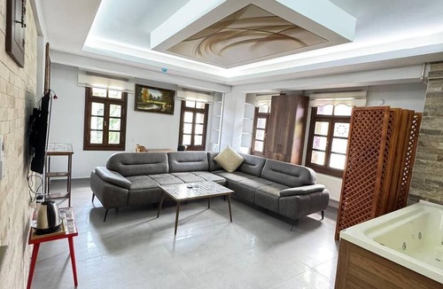 Usak House | Konak Asil