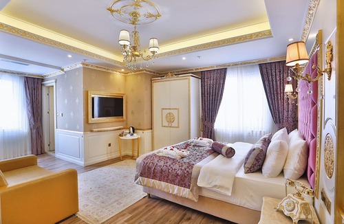 Avcilar Hotel | Hotel Emirhan Palace