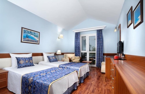 Oludeniz City Center Resort | Belcekiz Beach Club - All Inclusive