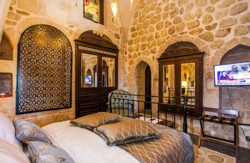 Artuklu Hotel | Mardius Tarihi Konak