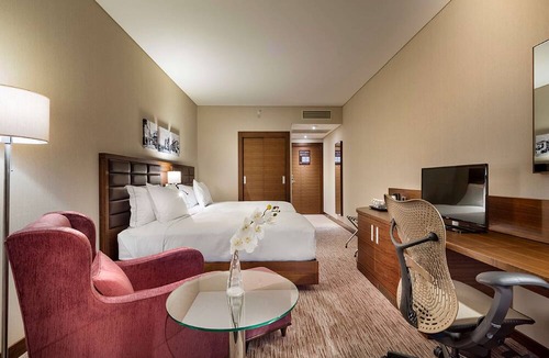 Bayraklı Hotel | Hilton Garden Inn Izmir Bayrakli