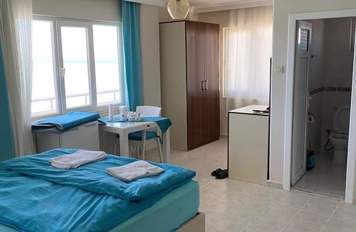 Yumurtalik Hotel | ABAŞ MASMAVİ OTEL