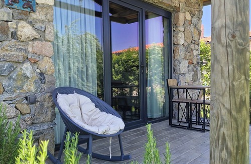 Ezine House | Mavriya