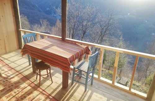 Basiskele Resort | ZİRVE DAĞ EVİ