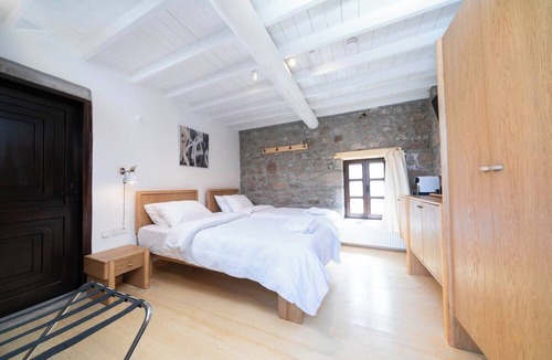 Behram Bed & Breakfast | Buyan Han