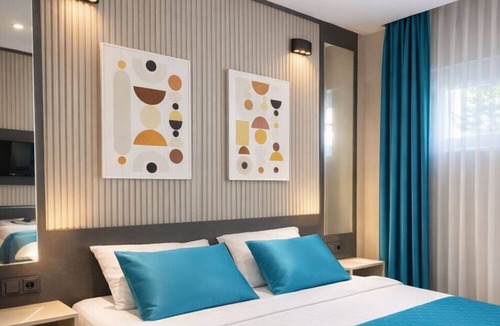 Altnkum Mahallesi Bed & Breakfast | Sky Luxe Hotel Konyaaltı