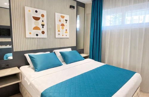 Altnkum Mahallesi Bed & Breakfast | Sky Luxe Hotel Konyaaltı