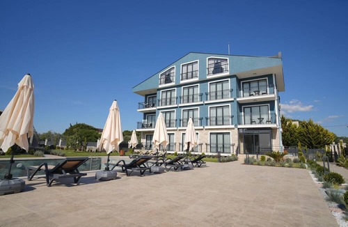 Ezine Hotel | GRAPE HOTEL