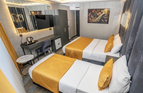 Pendik District Hotel | 216 Silver Suite
