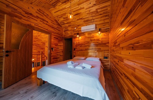 Sapanca Hostel | SAPANCA GRANDWOODEN SUİT