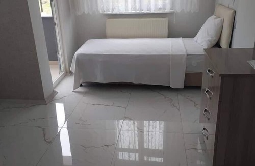 Sindirgi Hotel | 98sıcak suyu ile şifa kaynağı termal oel