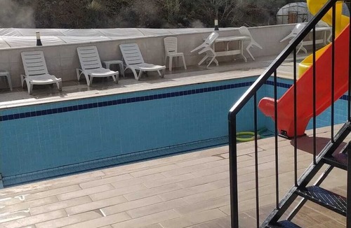 Sindirgi Hotel | 98sıcak suyu ile şifa kaynağı termal oel