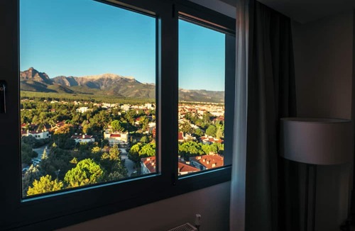 Bagbasi Hotel | THE EMPORIA HOTEL