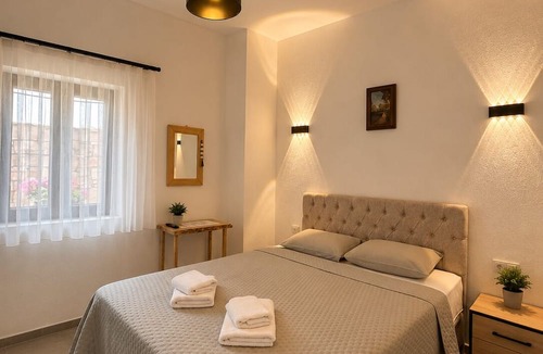 Ayvalik House | Carnaby Butik Otel - Küçükköy