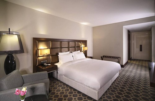 Bahcelievler Hotel | Mercure Istanbul West Hotel and Convention Center