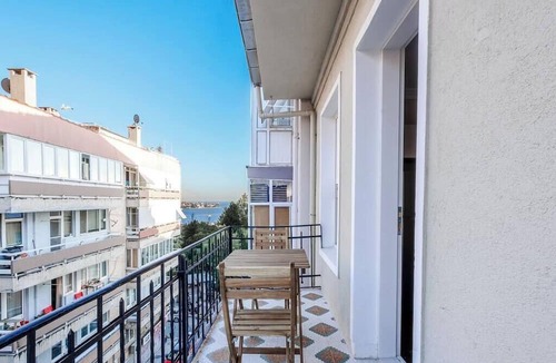 Besiktas Apartment | Homie Suites | Besiktas | Studio w Terrace #Y3