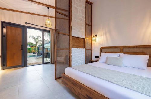 Karaoz Hotel | Rota Kilidonia Karaöz Suites&Villas