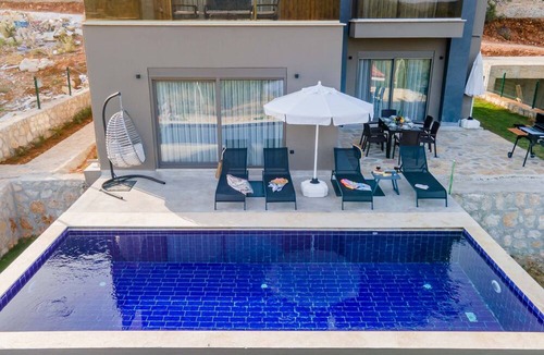 Kas Villa | Villa w Pool, BBQ, Garden 5 min to Phellos in Kas