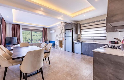 Kas Villa | Villa w Pool, BBQ, Garden 5 min to Phellos in Kas