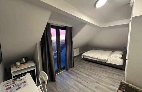 Arnavutkoy House | ASLAN AİRPORT HOTEL