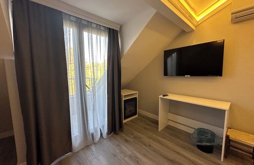 Arnavutkoy House | ASLAN AİRPORT HOTEL