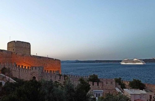 Kilitbahir Koyu Hotel | İlia Konak