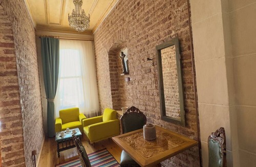 Old City Hotel | Eagle's Nest Boutique Hotel