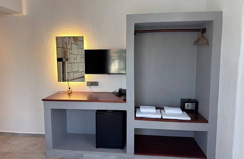 Cesme Hotel | Blanco