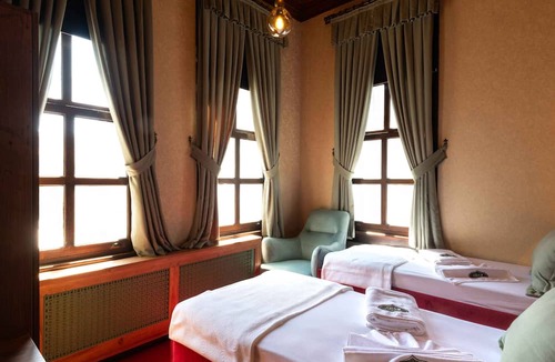 Mudanya Bed & Breakfast | Araz White House