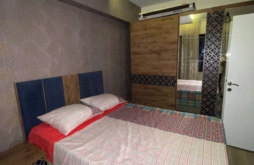 Esenyurt House | Apartment room and salon within a block with a pool and gym