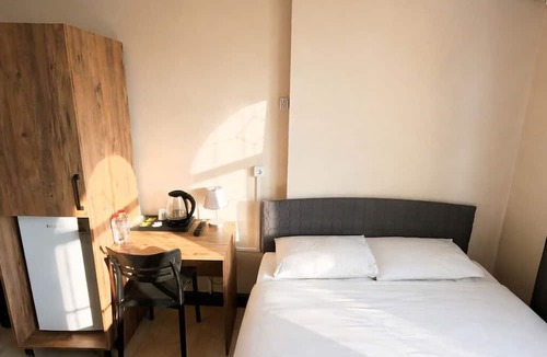 Karesi Hotel | GLR OTEL