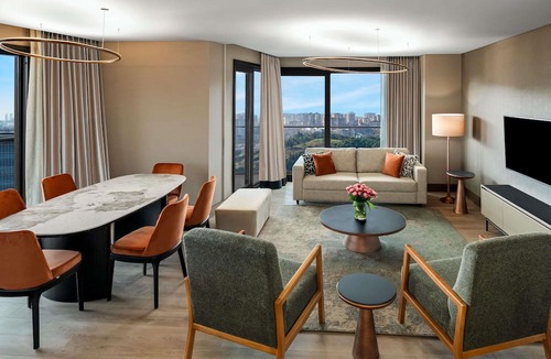 Kagithane Hotel | Mövenpick Living Istanbul Saklivadi