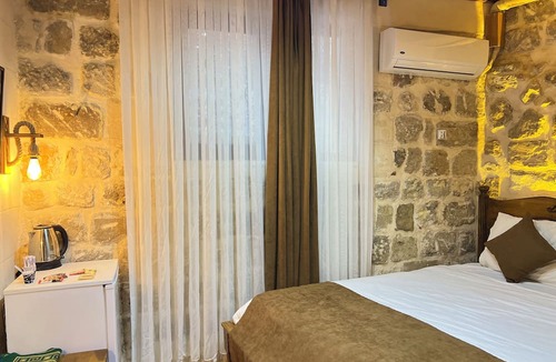 Artuklu Hotel | Kasr-ı Han Konağı Otel
