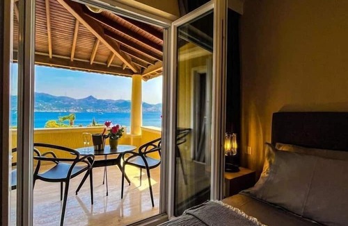 Yalikavak Apartment | Luxery 2-1 Suit in Yalikavak,on the beach and pool