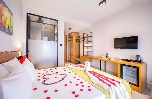 Eski Lara Hotel | Lei Hotel