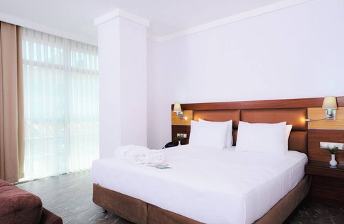 Izmir City Centre Hotel | ARMİS HOTEL