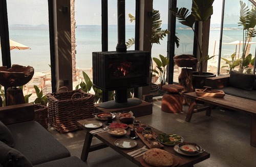 Cesme Hotel | @Before Sunset