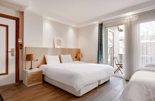Cekirge Mahallesi House | Cozy Hotel Room w Balcony and Terrace in Bursa