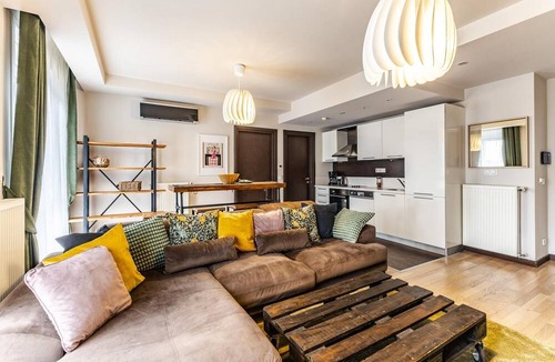 Bomonti Apartment | Chic Residence Flat with Central Location in Sisli