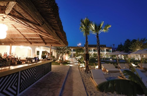 Kucukkuyu Bed & Breakfast | Glenn Hotel & Beach
