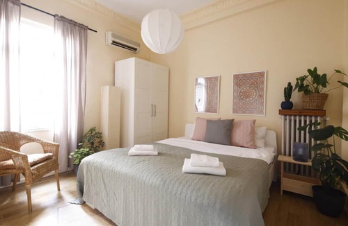 Talimhane Apartment | Vibrant Flat with Excellent Location in Beyoglu