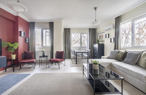Bostanci Apartment | Missafir Modern Flat with Balcony on Bagdat Street