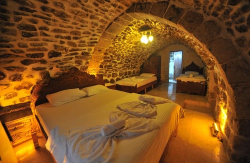 Artuklu House | Artukhan Konak