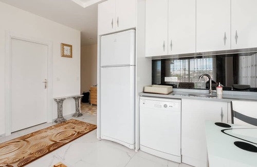 Avsallar Apartment | Chic Residence w Balcony 5 min to Beach in Alanya