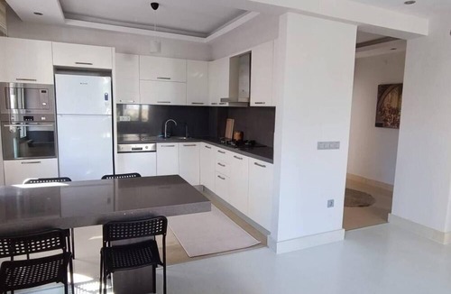 Eski Lara Apartment | Immaculate Cozy 2-Bed Apartment in Antalya Lara