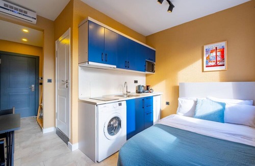 Fatih Apartment | Central, Furnished Studio 5 min to Coast in Fatih